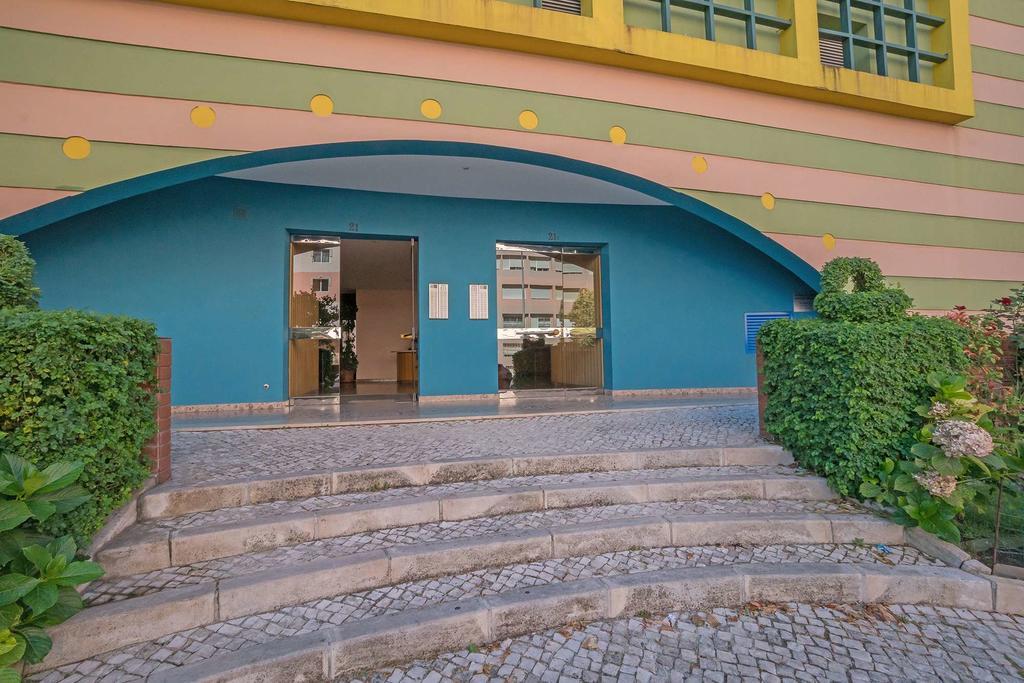 1-Minute Walk To The Metro And 2 To The Supermarket Lisabona Exterior foto